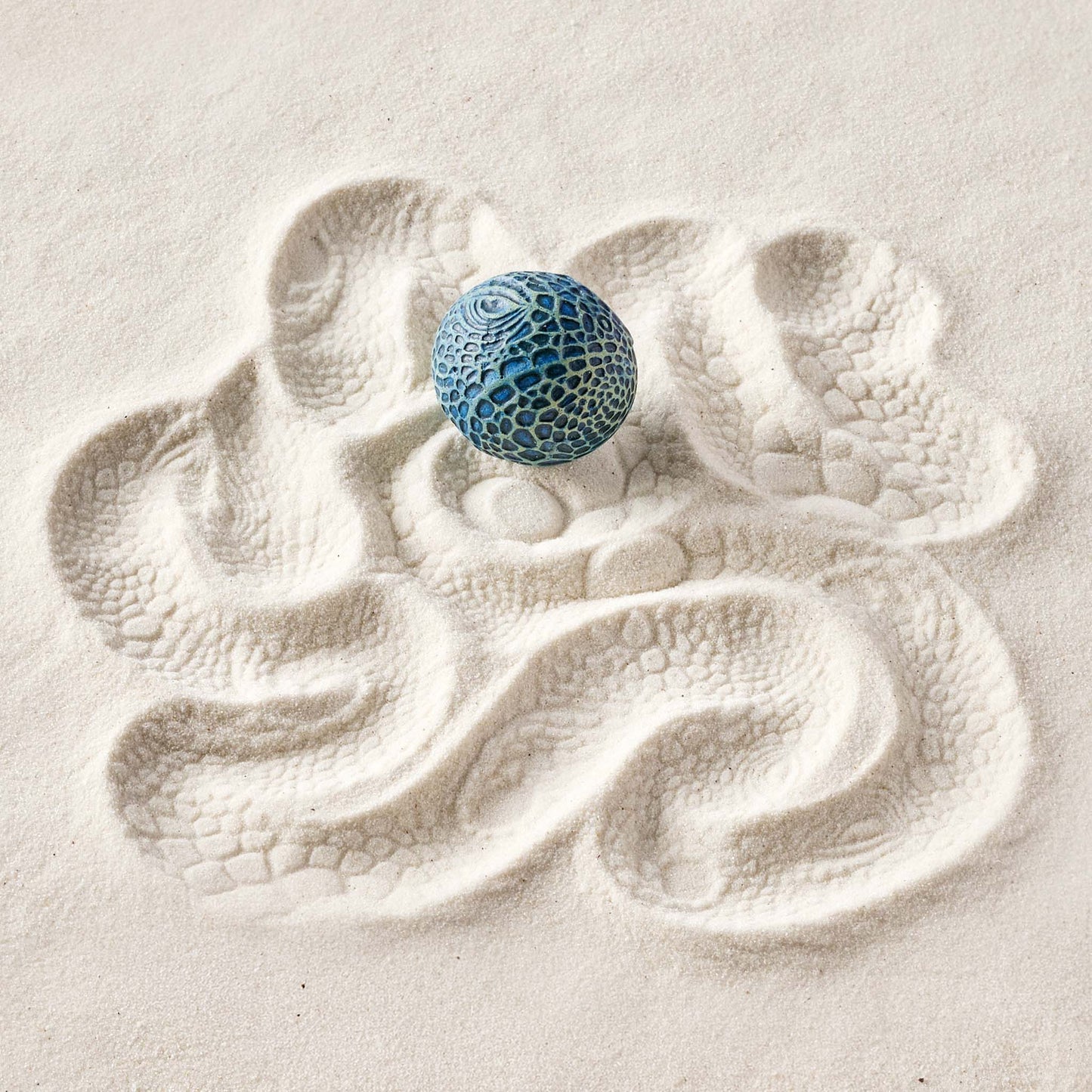 Iguana | Sand Sphere