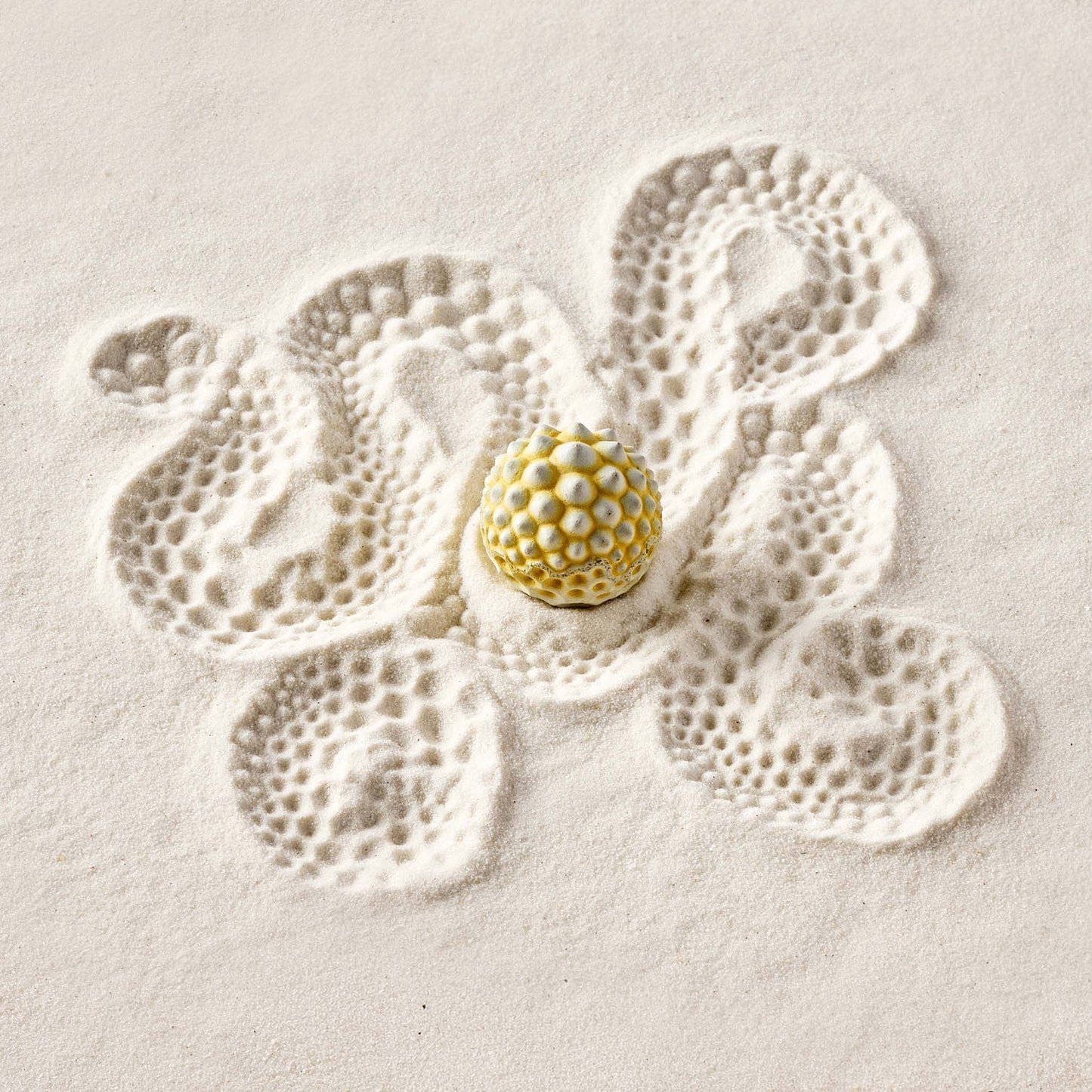 Spikes | Sand Sphere