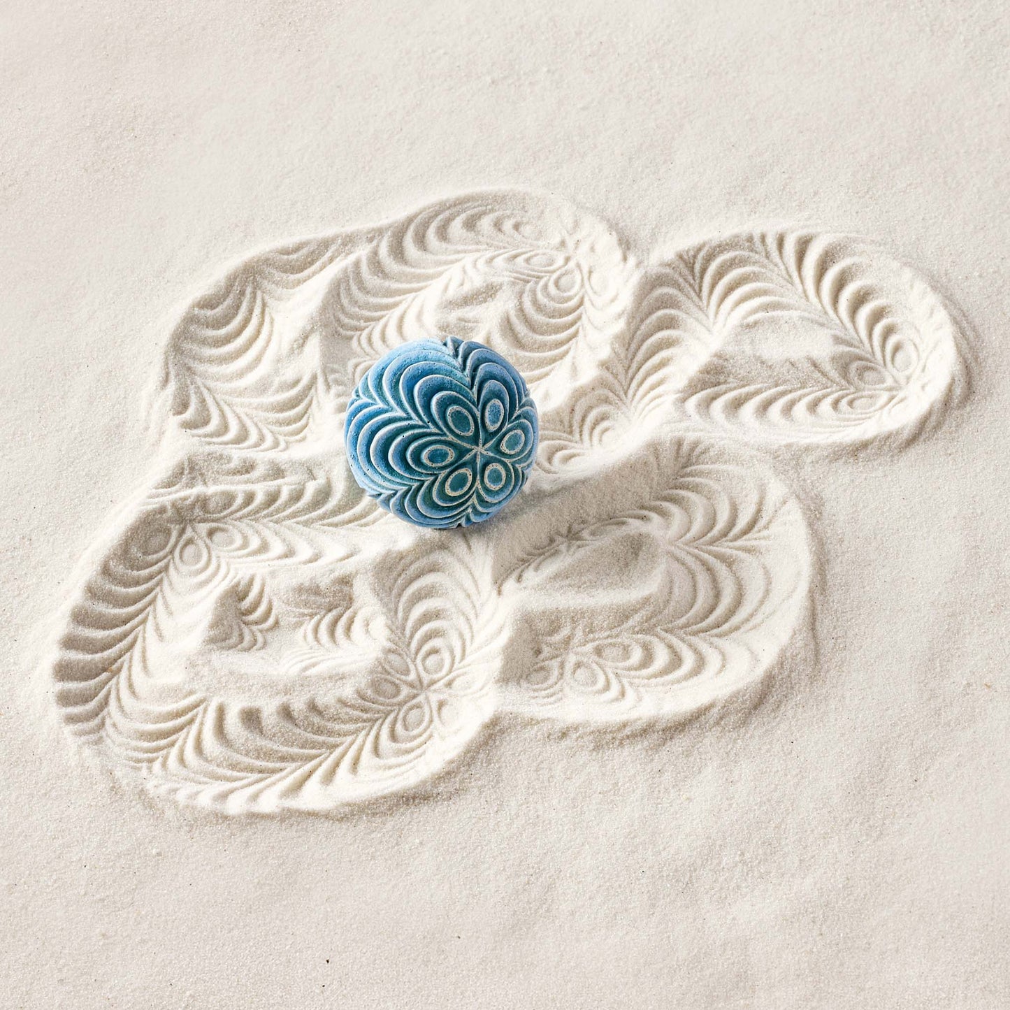 Wiggle | Sand Sphere
