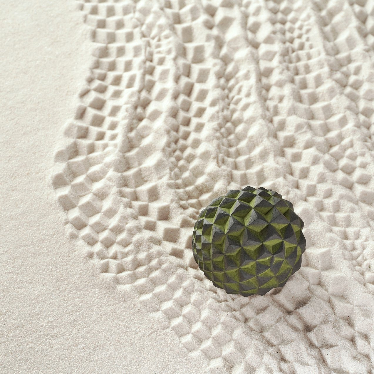 Sand Sphere  | Cubes | Medium